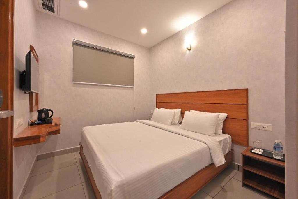 Cr Rivera Madurai Exterior foto